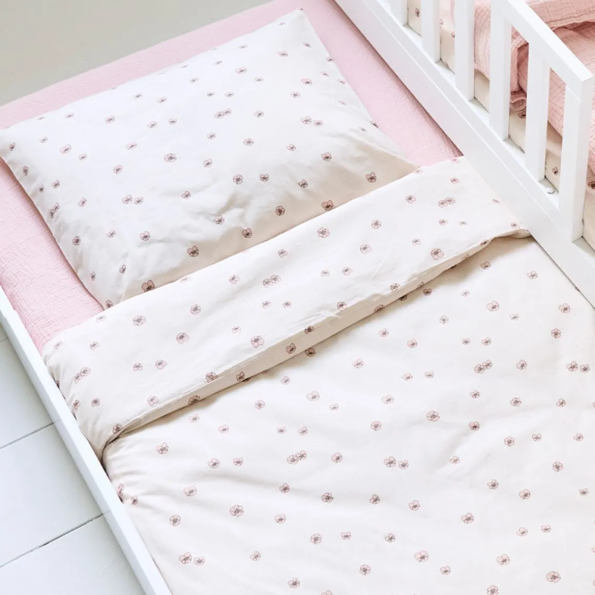 DEKBEDOVERTREKSET 120 X 150 CM u00abPANSYu00bb | BEIGE-ROZE