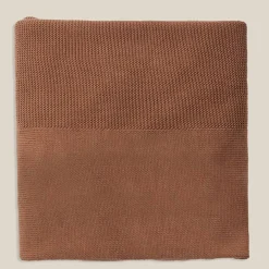 GEBREIDE AANKLEEDKUSSENHOES 50 X 70 CM | CARAMEL