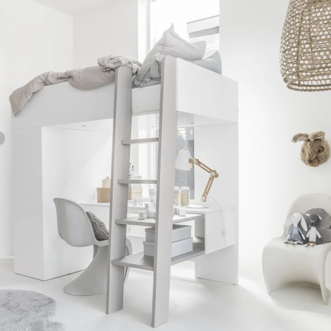 Hoogslaper u00abOmbreu00bb 200x90 | Kinder bed, bureau & kast in u00e9u00e9n