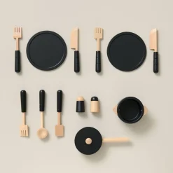 HOUTEN SPEELKEUKEN | u00abMu00dbREu00bb | MET 13-DELIGE KEUKENSET | ZWART