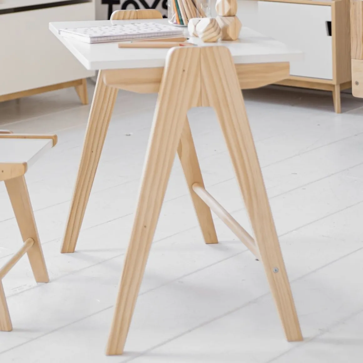 KINDERTAFEL u00abCERISEu00bb | WIT